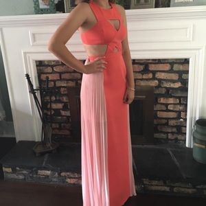 BCBG CUTOUTT MAXI DRESS